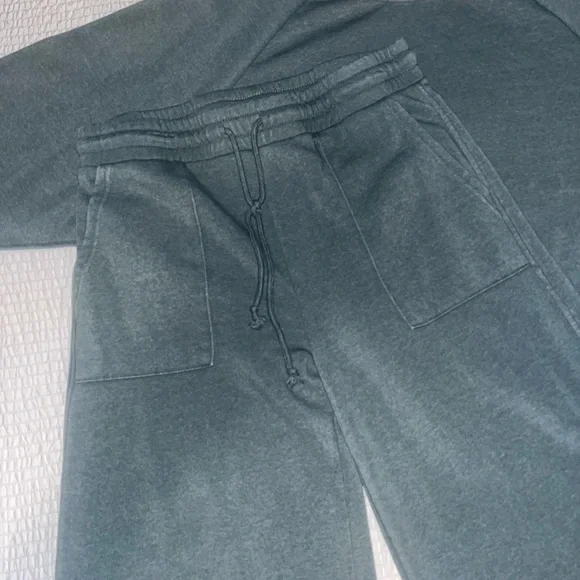 Double Zero Green Sweatpants & Matching Sweatshirt Soft Cotton Blend - Picture 1 of 9